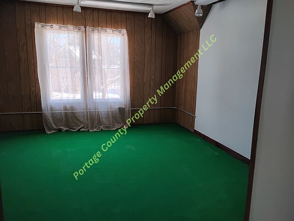 3rd image of 207 S Main St