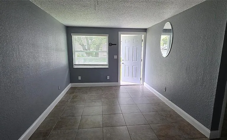 1308 E Yukon St #B — Photo 5