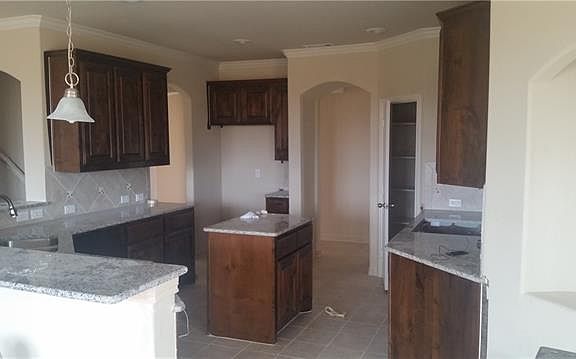 5th image of 1125 Little John Dr