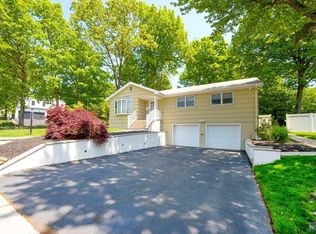 154 Spring Valley Rd, Park Ridge, NJ 07656
