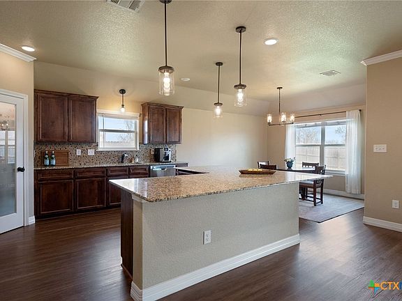 5th image of 2503 Paisley Dr