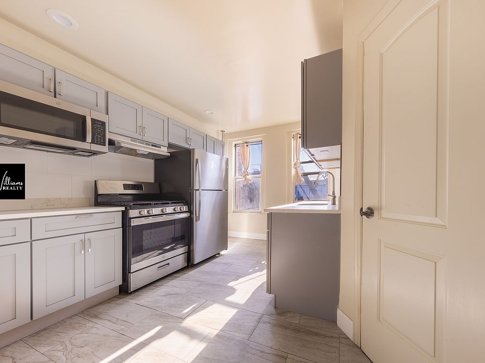 1st image of 286 Sumpter St APT 3