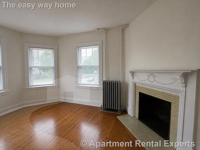 35 College Ave — Photo 8
