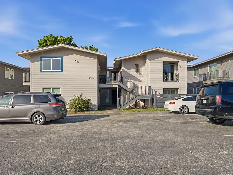 2705 Windswept Cv — Photo 23