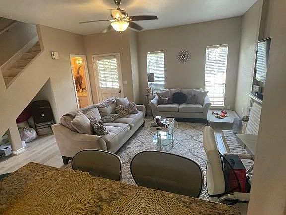 2nd image of 11710 Southlake Dr Unit 1