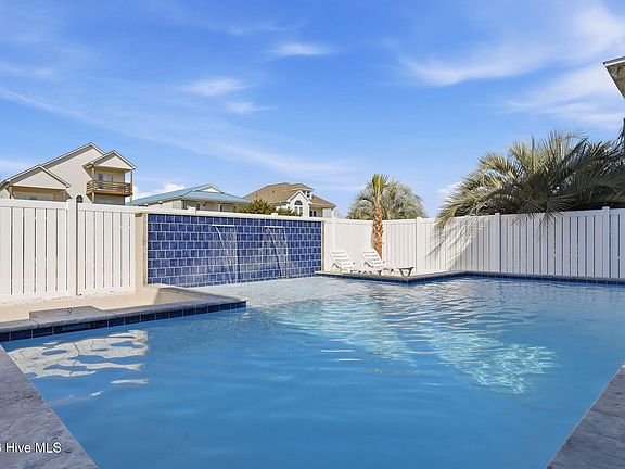 3rd image of 1420 E Beach Drive