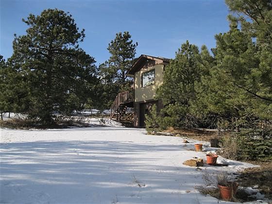 1st image of 3001 Carriage Dr