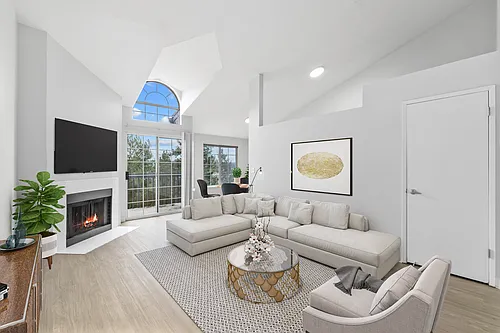 Wellington Apartment Homes Photo 1