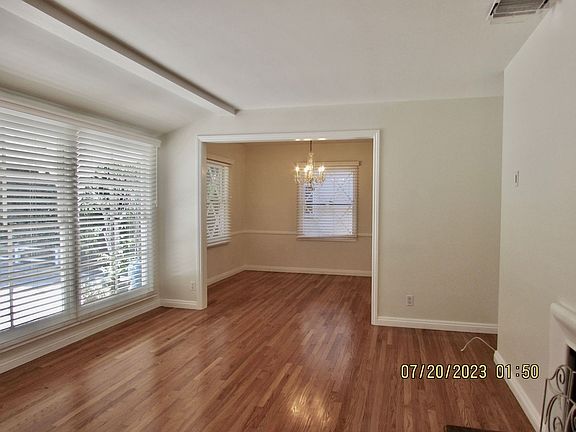 3rd image of 13123 Weddington St