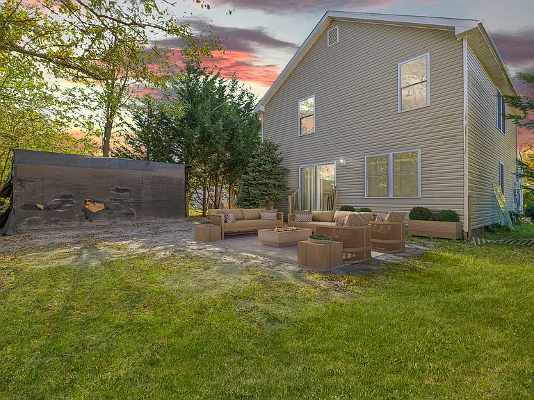 506 Fisher Pl — Photo 3