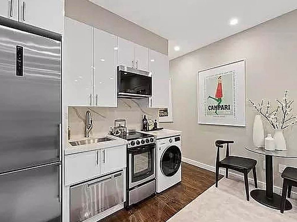 1st image of 110 E 1st St #2N