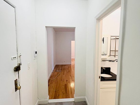 4th image of 31-32 29th St #2D