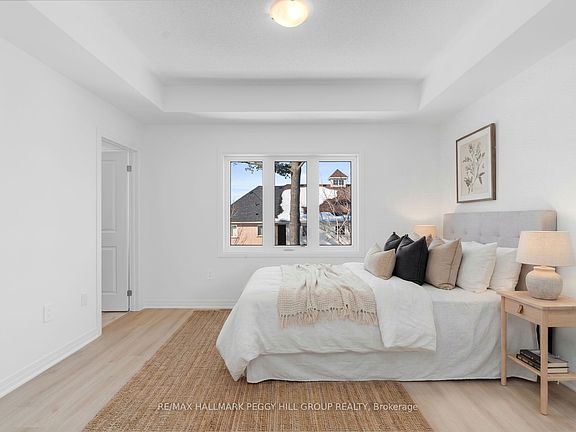 5th image of 193 Durham Ave