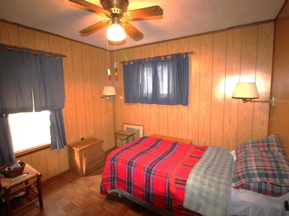 425 Davis Avenue image 13 of 22