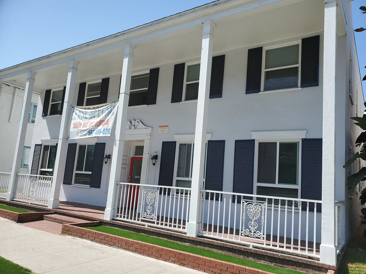 1401 E Ocean — Photo 1