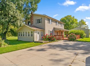 1787 S Sashabaw Rd, Ortonville, MI 48462