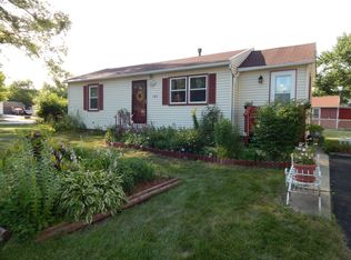 101 N Farnsworth Ave, Aurora, IL 60505