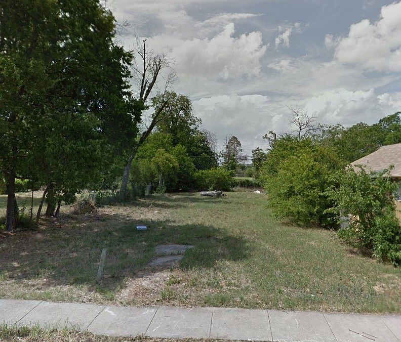 1st image of 1315 E Myrtle St