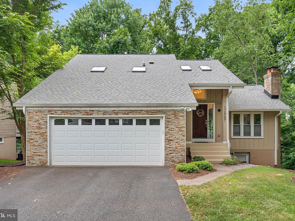 1st image of 12867 Tewksbury Dr
