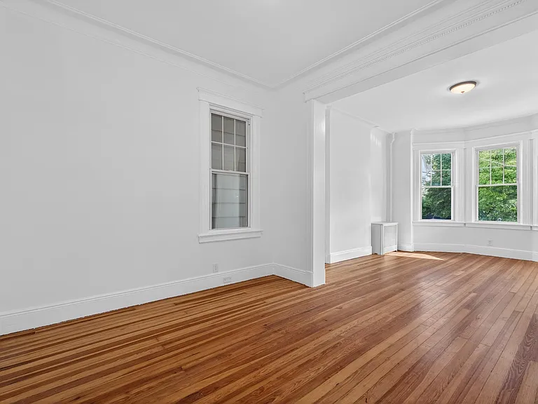 42 Duer Pl #1 — Photo 5