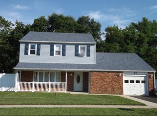 84 Tanglewood Dr, Langhorne, PA 19047