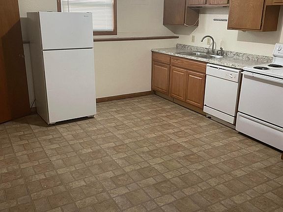 2nd image of 314 W 5th St #2B