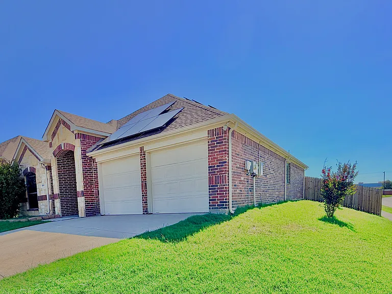 980 Bridle Bit Dr — Photo 3