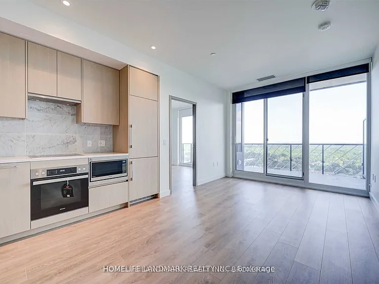 95 McMahon Dr #2710 — Photo 2