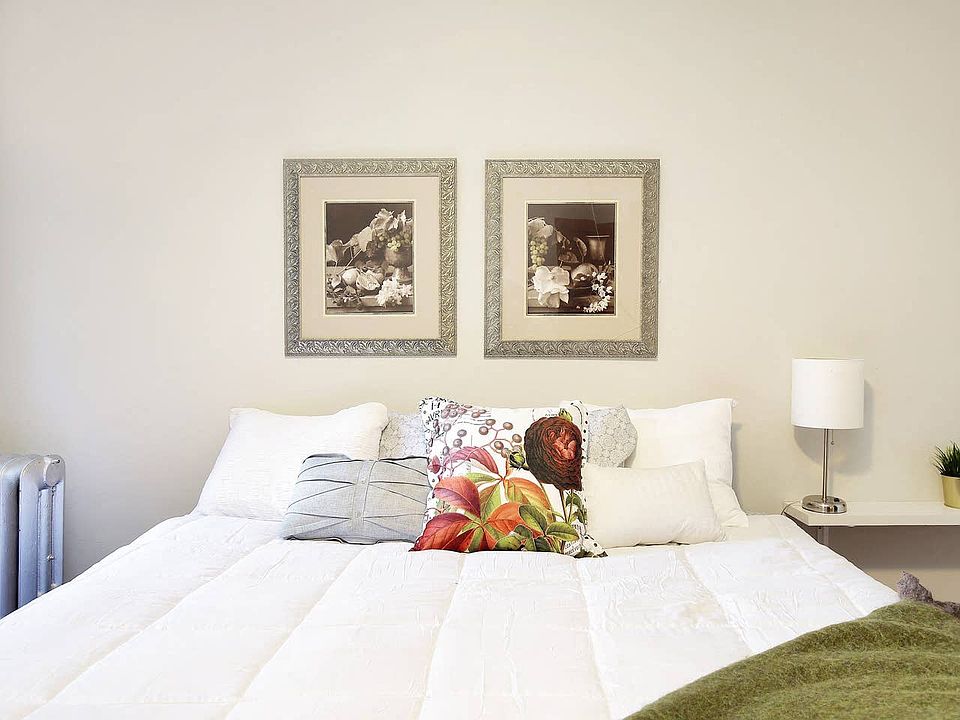 King Mattress on Main Floor Bedroom