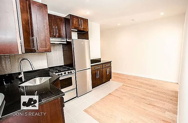 1st image of 141 2nd Ave APT 8