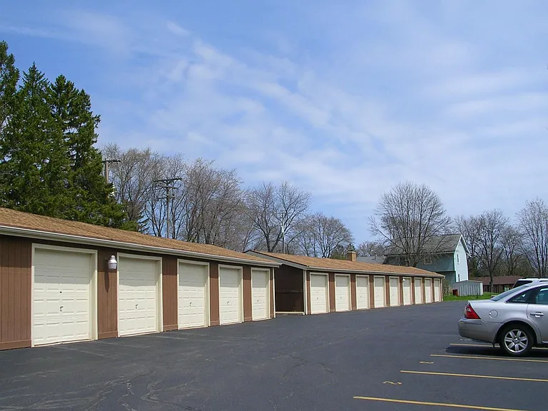 13640 W Cleveland Ave — Photo 2