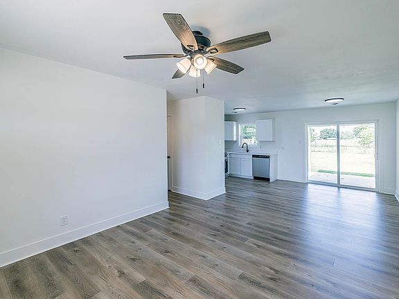 5th image of 1320 Tiger Dr