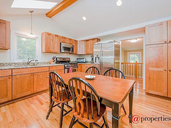 Kitchen / Breakfast Room