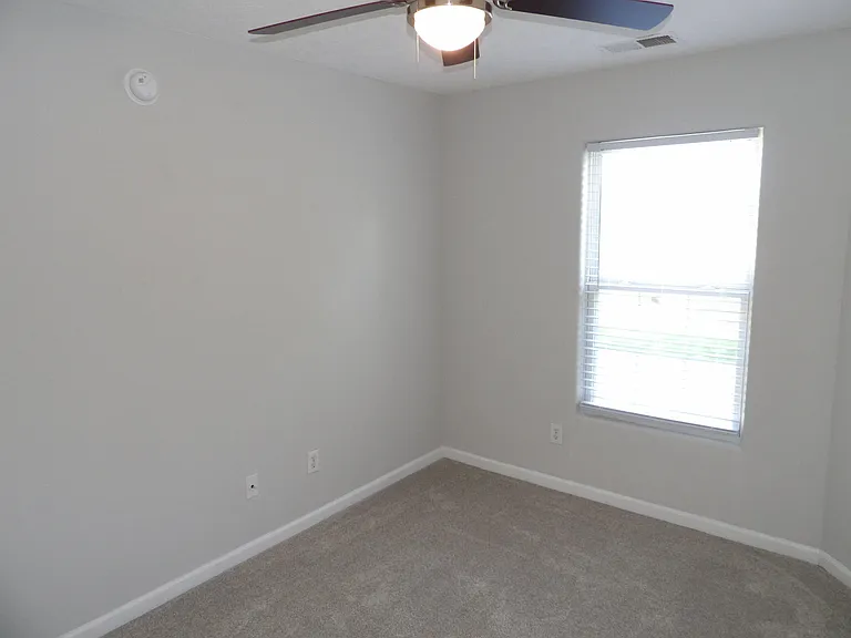 108 Charleston Ct — Photo 70