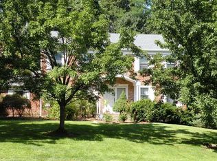 5 Hallmark Dr, New City, NY 10956