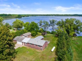 203995 Lake Dr, Rosholt, WI 54473