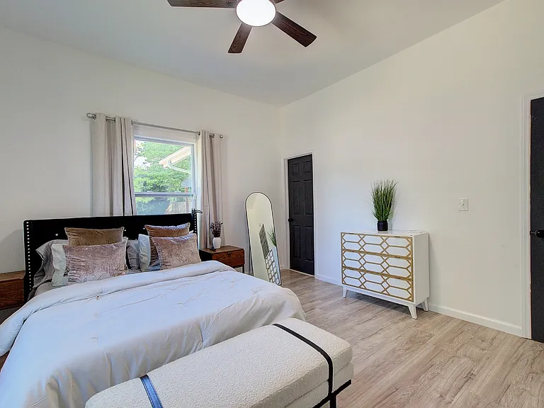 534 Wofford St — Photo 22
