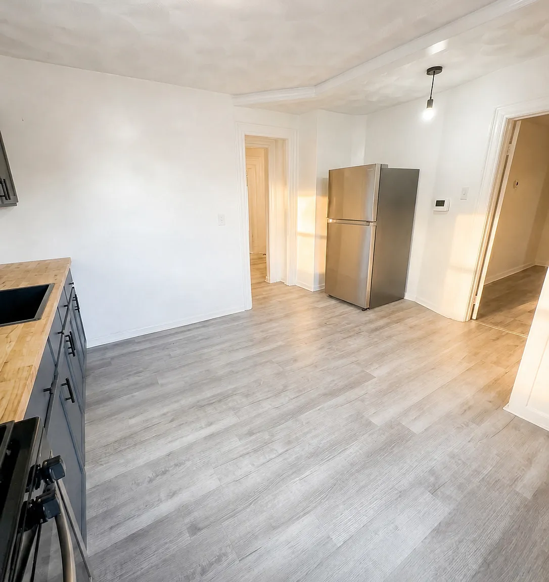 2 bed, $1,900 — Photo 2