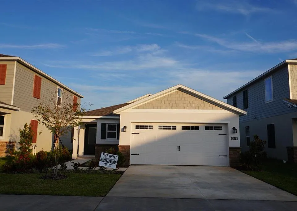 3873 Corsican Ln