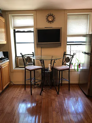 Rented by Manhattan Best Realty, Inc. | media 22