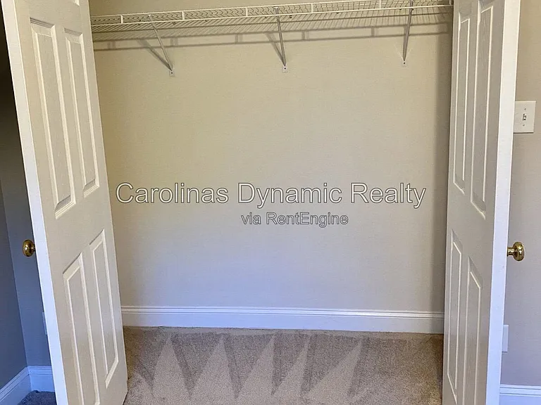 605 Queenswater Ln — Photo 14