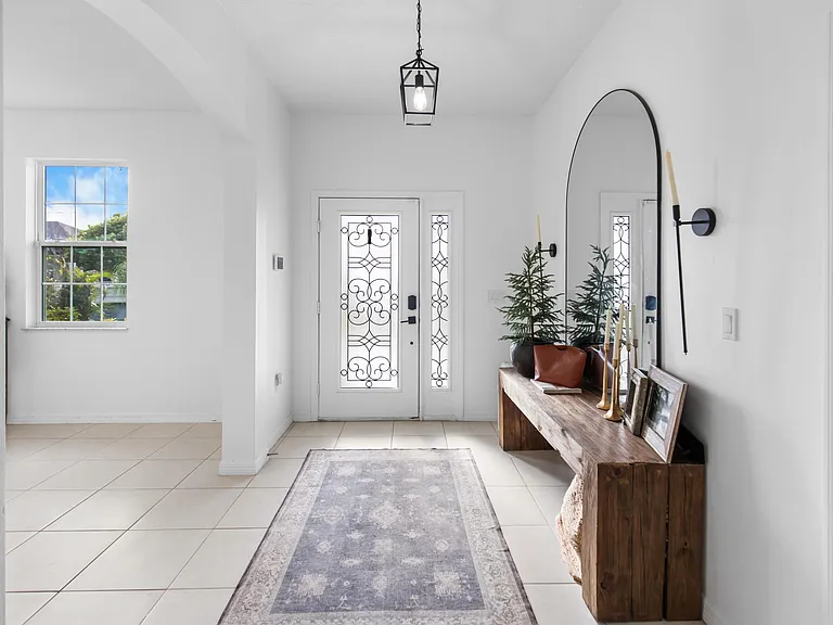 5648 NW Lorna Ct — Photo 14