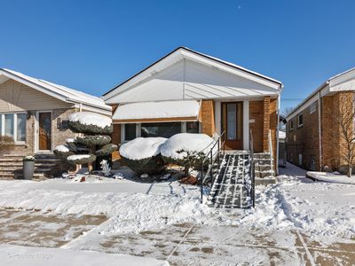 6031 S Moody Ave, Chicago, IL, 60638