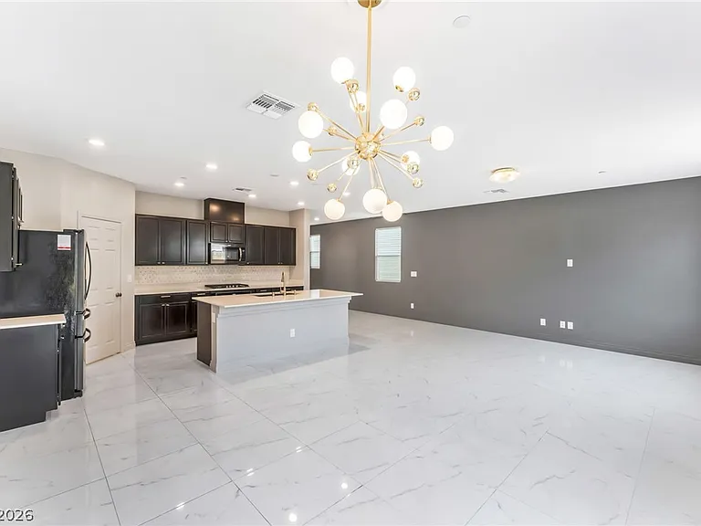 8448 Vulturo Ave — Photo 7