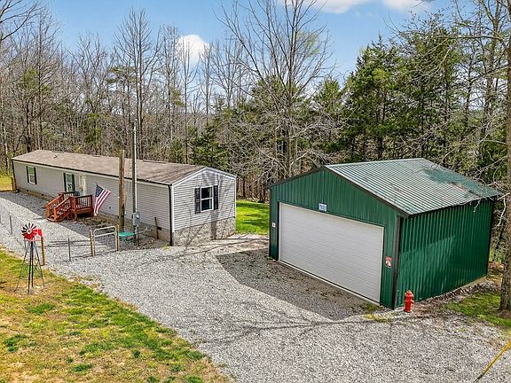 3rd image of 1237 Ridge Rd