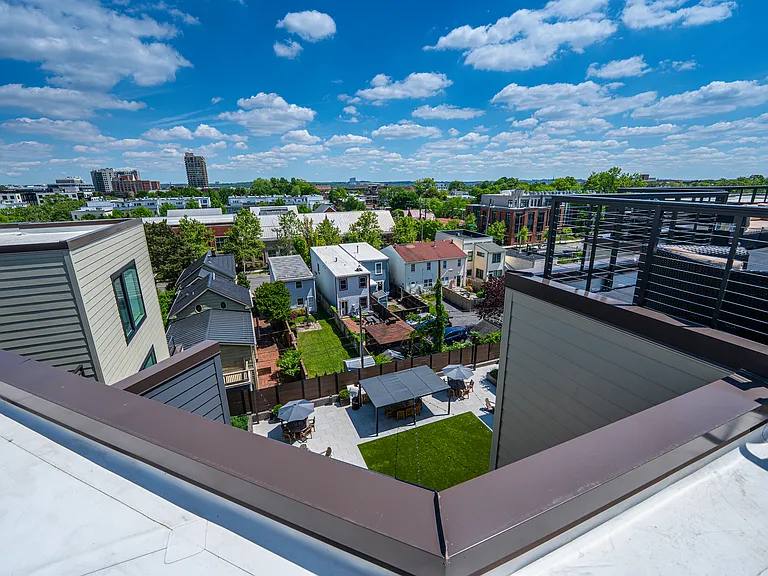 701 N Henry St #400 — Photo 33
