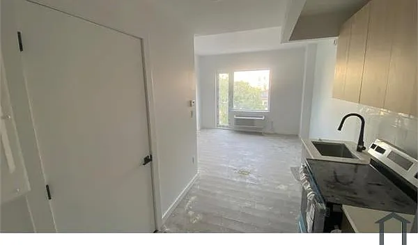 2103 Union St #3F — Photo 2