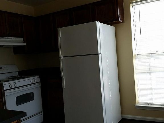 4th image of 620 Lucky Leaf Cir