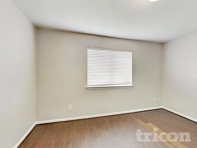 12230 Scarlet River Dr — Photo 11