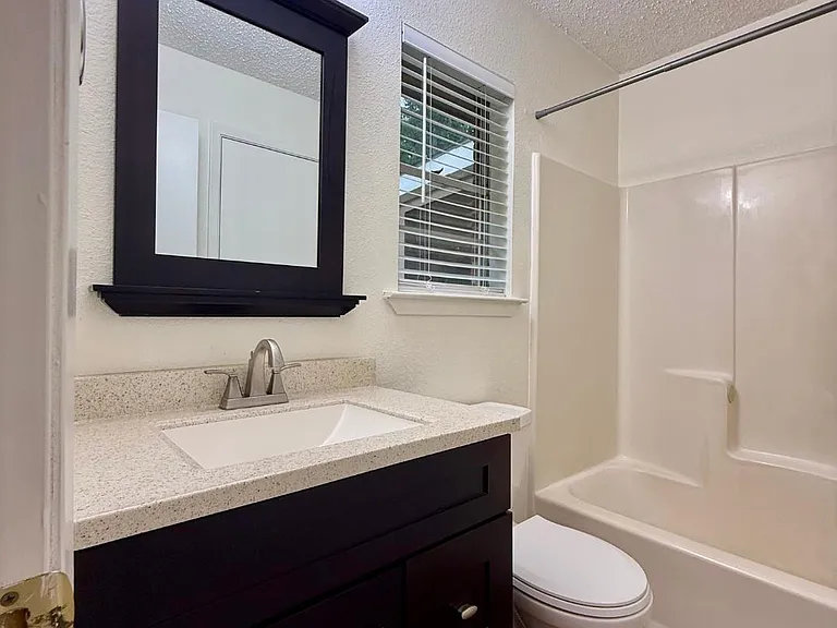 779 English Ln — Photo 11